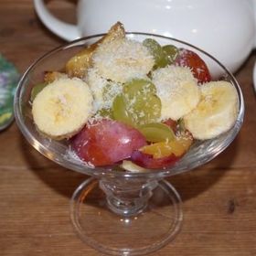 Сыроедческий салат из фруктов рецепт с фото пошагово