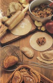Митхе самоса Индийские пирожки с фруктами рецепт приготовления с фото