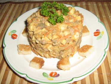 Салат из курицы и грибов шампиньонов рецепт с фото пошагово