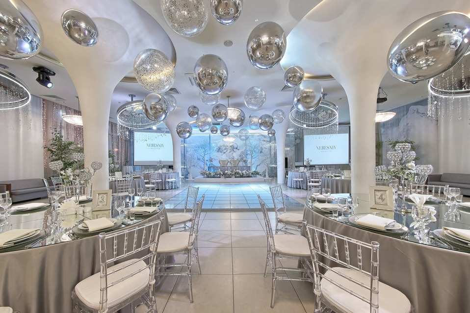 Небесный банкетный зал