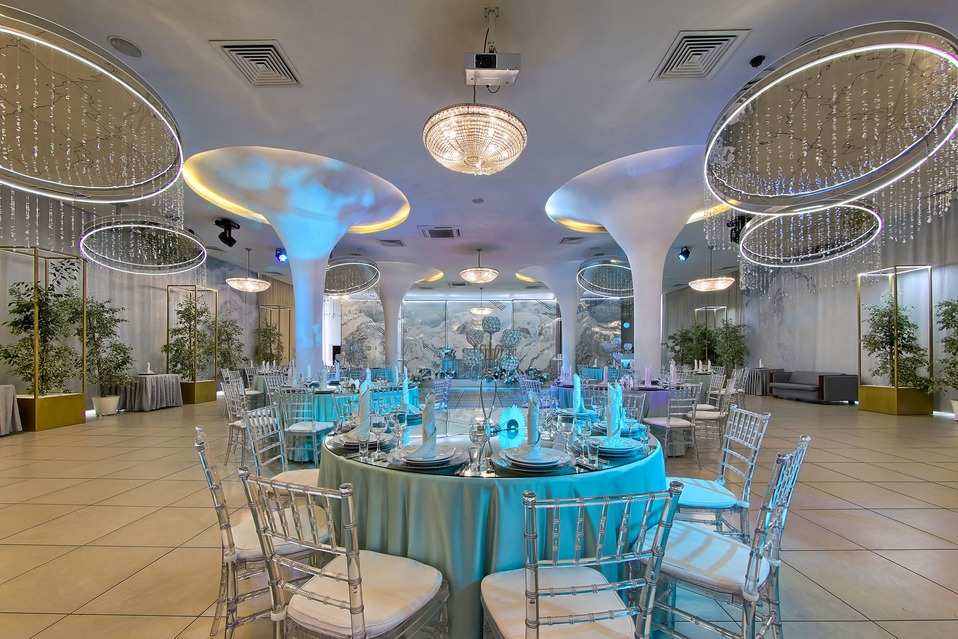 Небесный банкетный зал