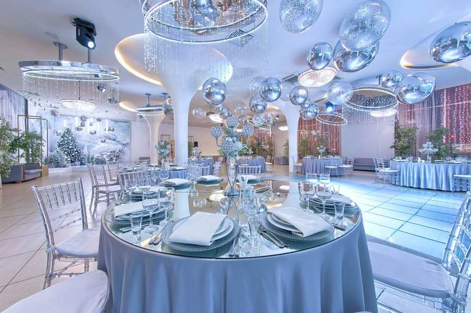 Небесный банкетный зал