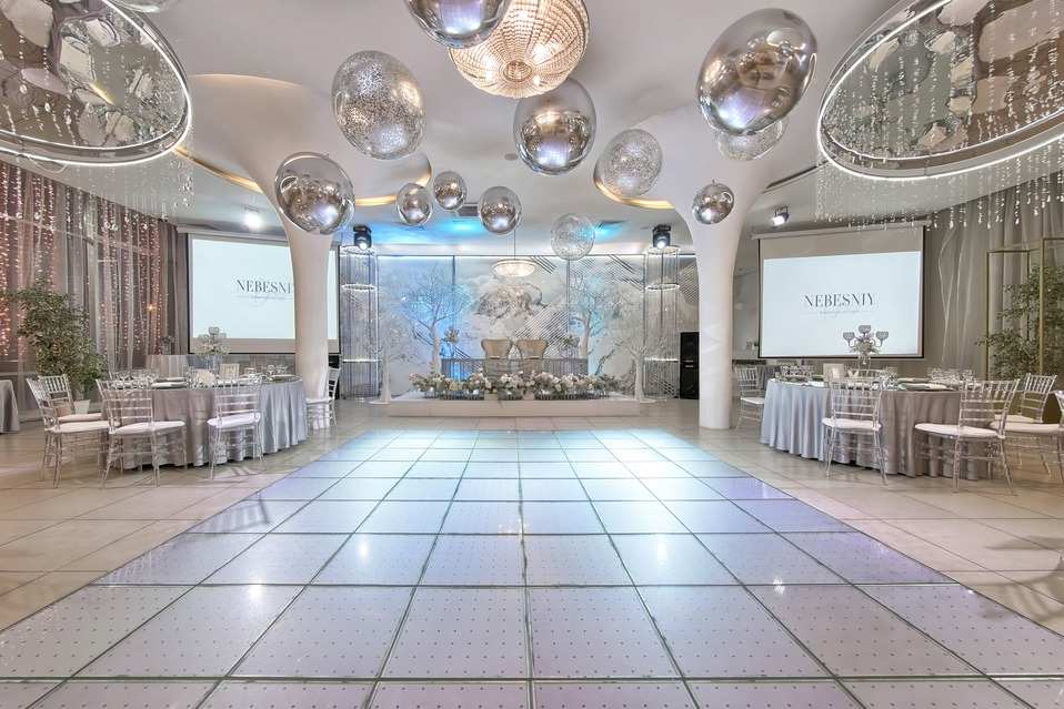 Небесный банкетный зал