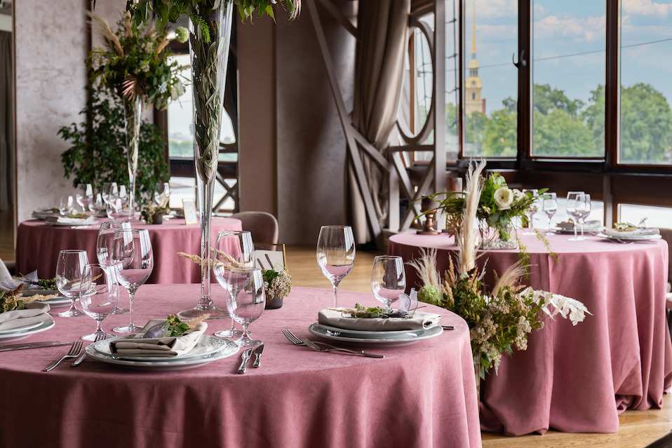 Летучий Голландец банкетный зал