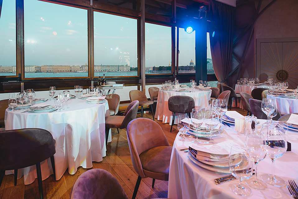 Летучий Голландец банкетный зал