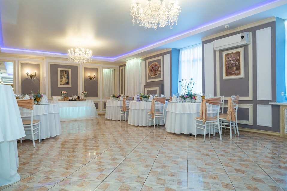 Адам и Ева банкетный зал на Обуховской обороне