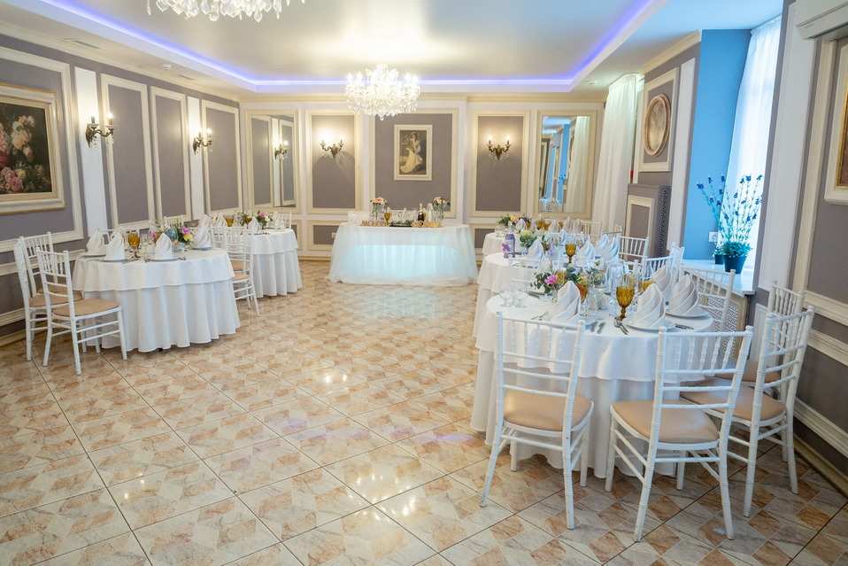 Адам и Ева банкетный зал на Обуховской обороне