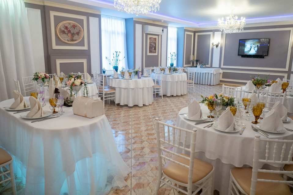 Адам и Ева банкетный зал на Обуховской обороне