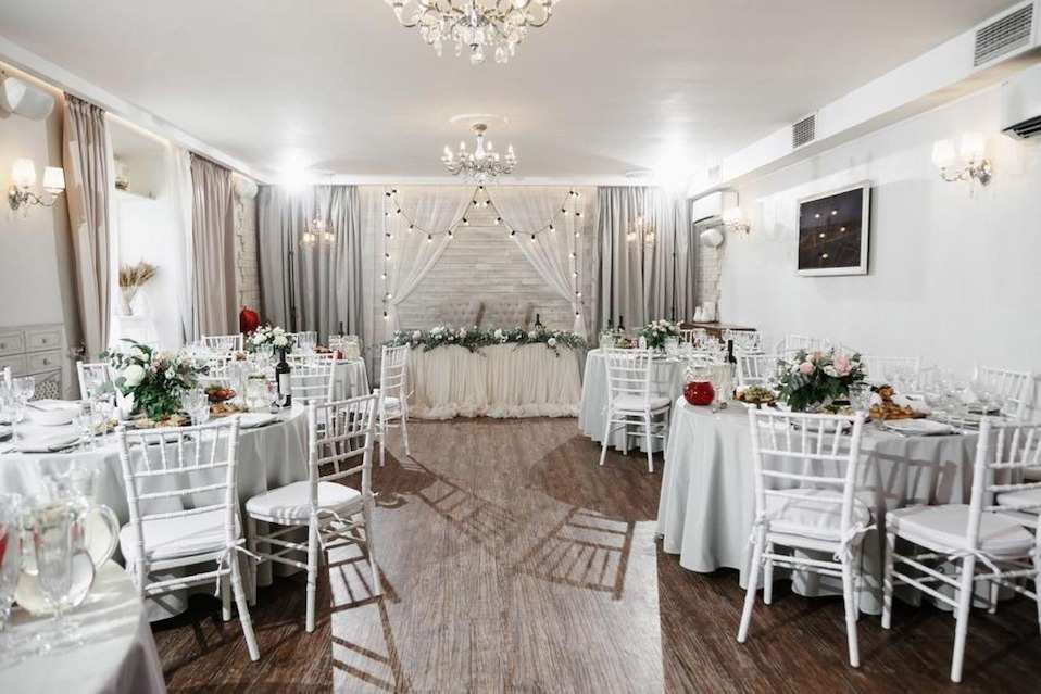 Весенний банкетный зал на Римского-Корсакова