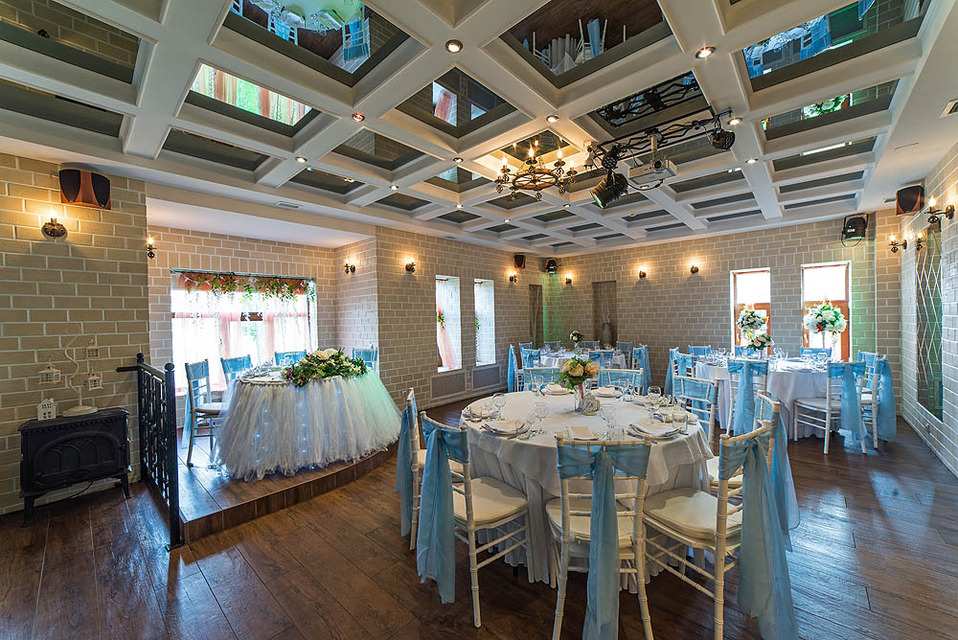 Замок в Пушкине банкетный зал