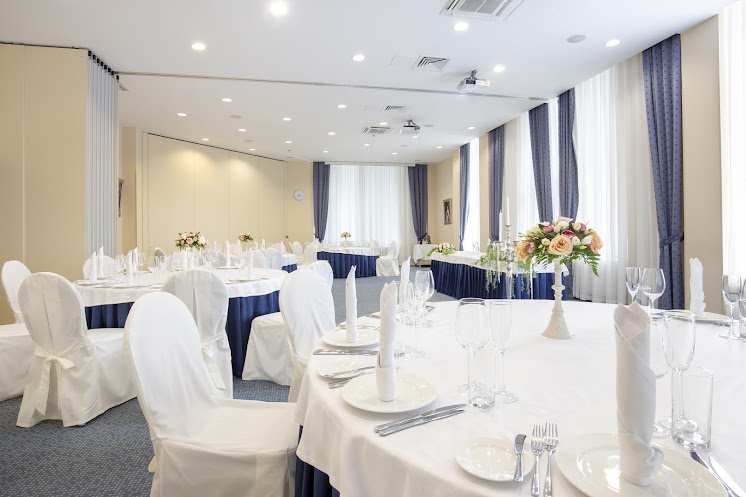 Романовы банкетный зал