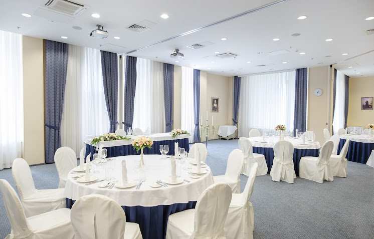 Романовы банкетный зал