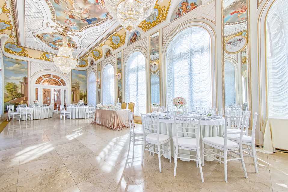 Дворец Елизаветино банкетный зал