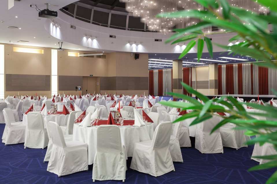 Банкетный зал Park Inn Прибалтийская