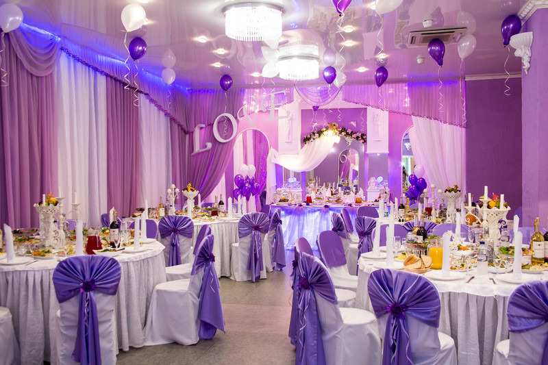 Зеркальный банкетный зал