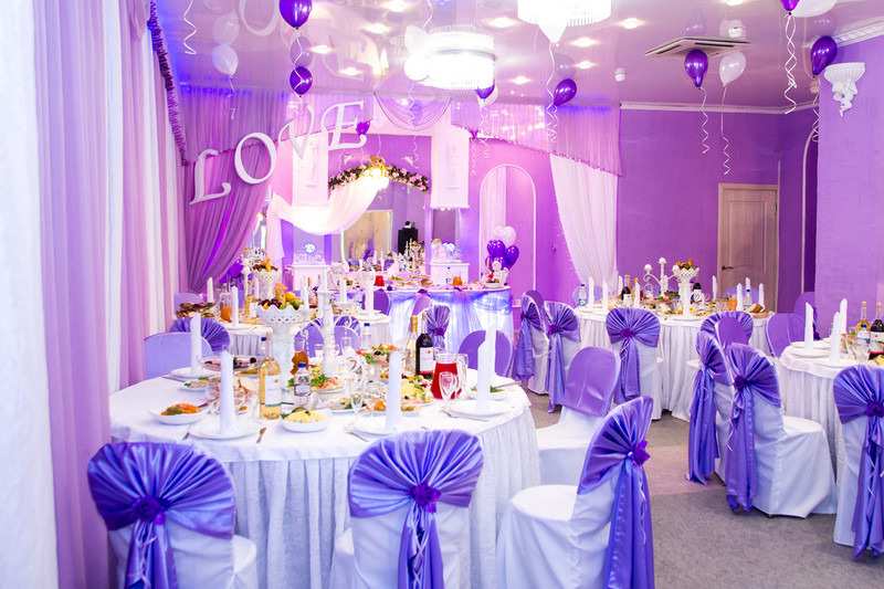 Зеркальный банкетный зал