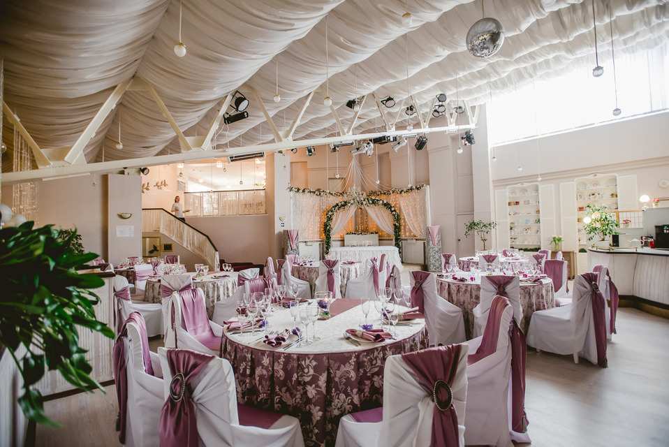 Дом семейных торжеств банкетный зал