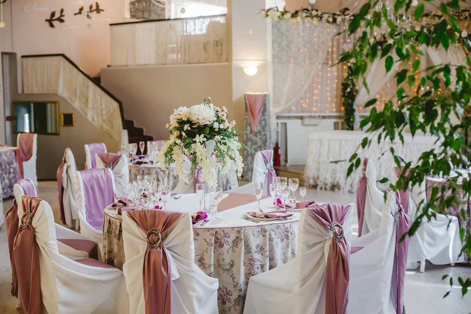 Дом семейных торжеств банкетный зал