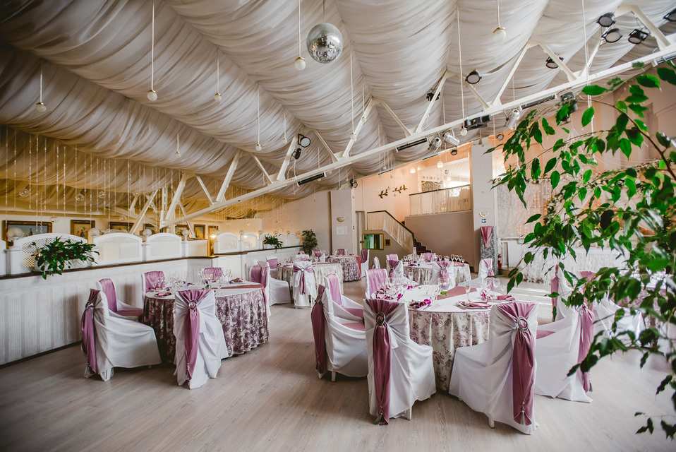 Дом семейных торжеств банкетный зал