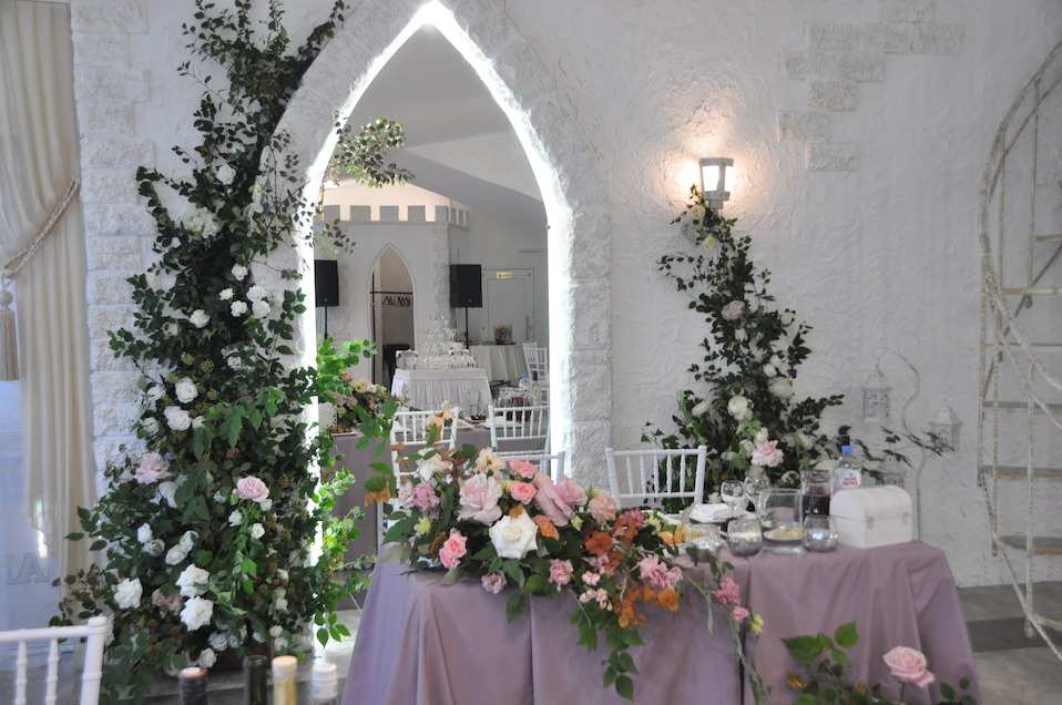 Кирочный двор банкетный зал