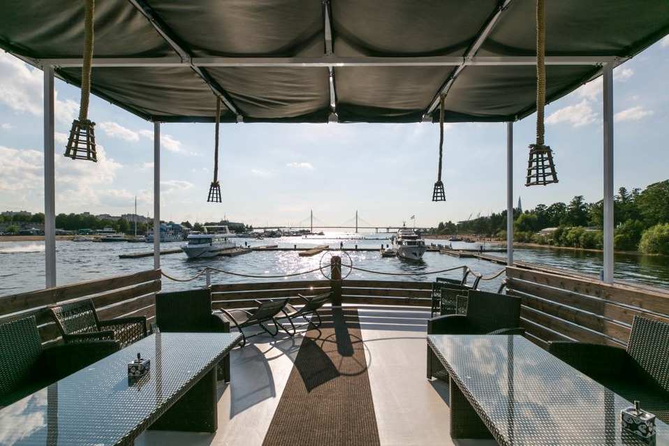 Дом на воде банкетный зал