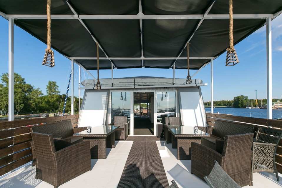 Дом на воде банкетный зал