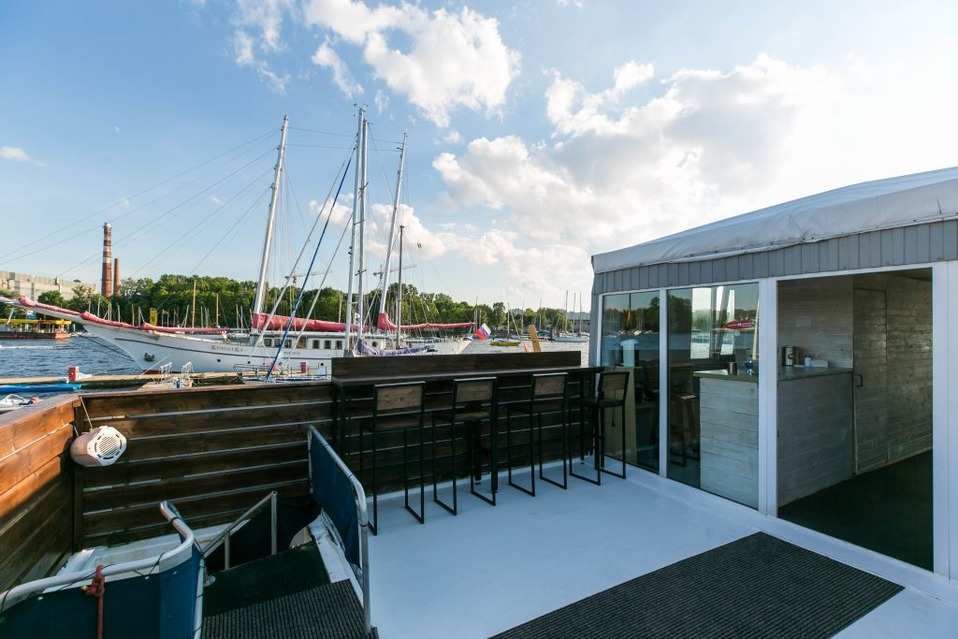 Дом на воде банкетный зал