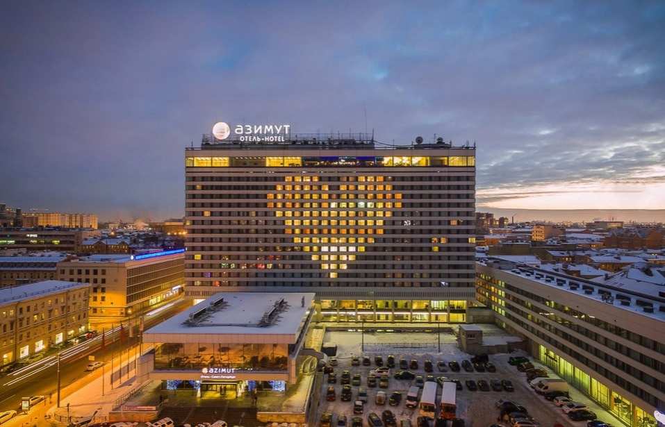 Азимут отель банкетный зал