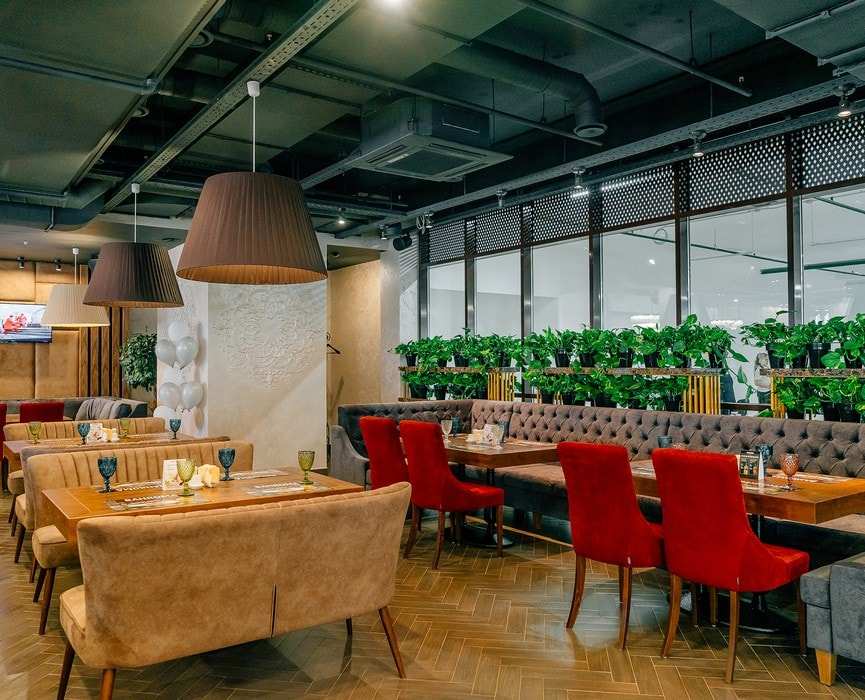 Бахрома ресторан на Большевиков 7