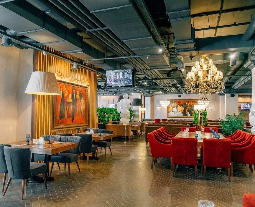 Бахрома ресторан на Большевиков 7