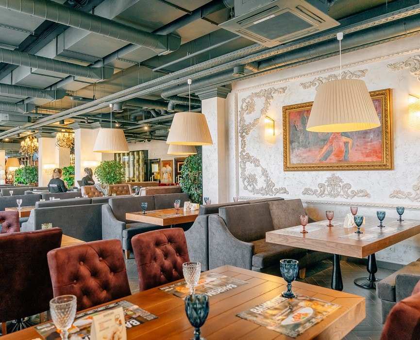 Бахрома ресторан на Большевиков 7