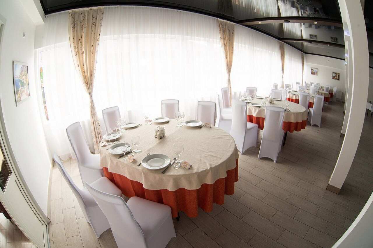 Ресторан Версаль Старый Оскол