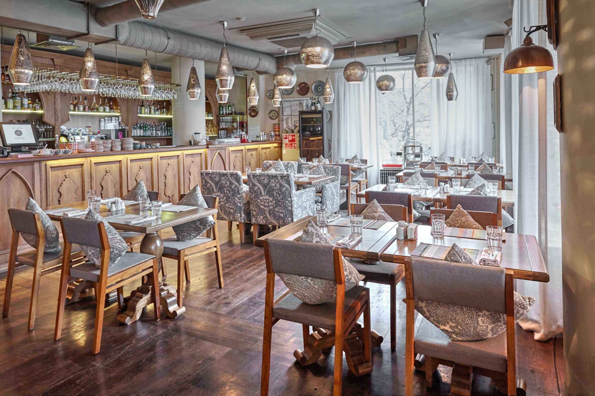 Ресторан Бричмула в Санкт-Петербурге