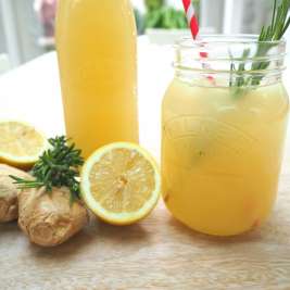 Имбирный лимонад с лимоном и медом