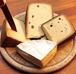 Как хранить сыр в домашних условиях: способы, срок годности