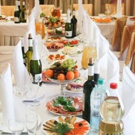 Организация выездного банкета в Санкт-Петербурге