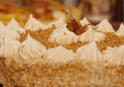 Торт-безе с кофейным кремом рецепт с фото пошагово