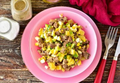 Диетический салат с куриной печенью Диетический салат с куриной печенью рецепт с фото пошагово