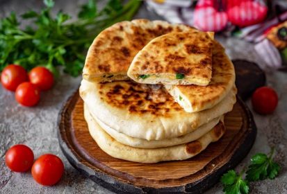 Сырные лепешки на кефире на сковороде рецепт с фото пошагово