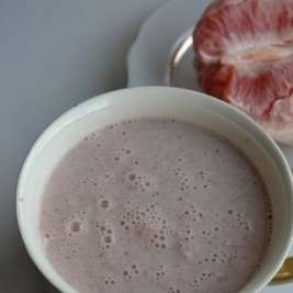 Смузи с кефиром и сельдереем