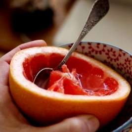 Как правильно чистить грейпфрут от пленок