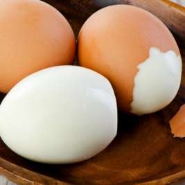 Как узнать вареное яйцо или сырое