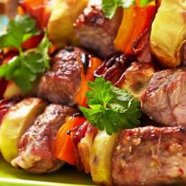 Как маринуют мясо для шашлыка на Кавказе