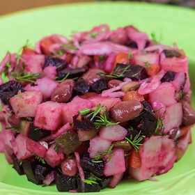 Винегрет с квашеной капустой и солеными огурцами Винегрет с квашеной капустой и солеными огурцами, рецепт с фото, пошагово