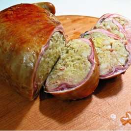 Свиной желудок фаршированный картофелем