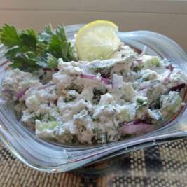 Египетский салат с фетой и мятой