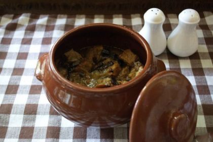 Мясо по-грузински в духовке (в горшочке) Мясо по-грузински в духовке (в горшочке) - рецепт с фото