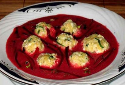 Свекольный суп с сырными клецками Свекольный суп с сырными клецками - рецепт с фото