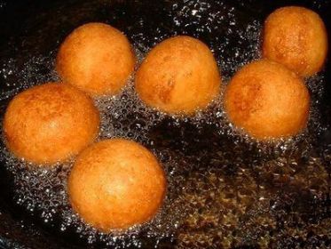 Сырные шарики по-черногорски - рецепт с фото
