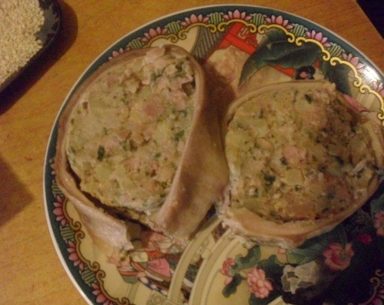 свиной желудок фаршированный картофелем дома